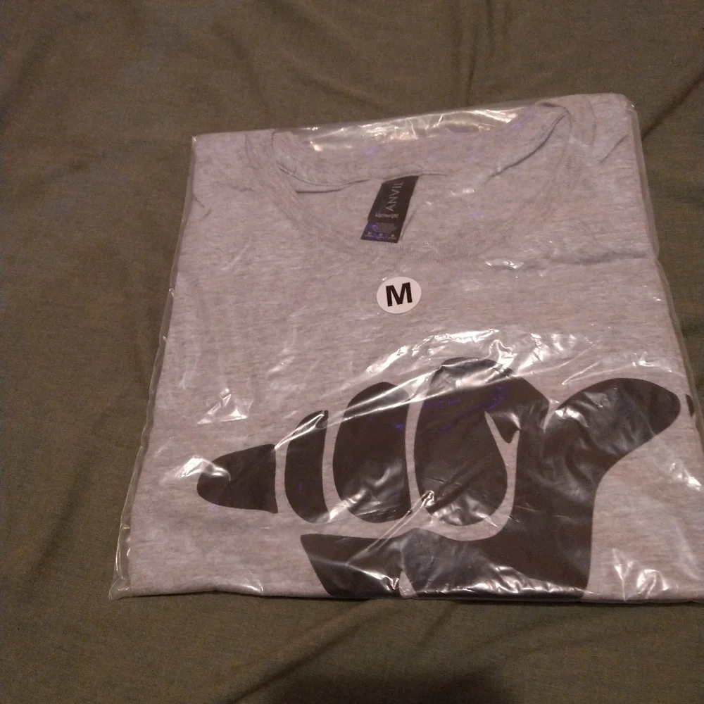 Shirts - Picture 1 of 1